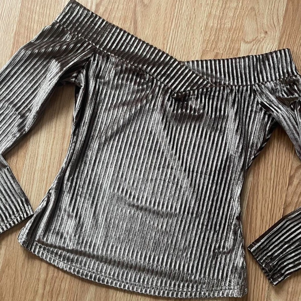 🤎 off shoulder top - Picture 2 of 5
